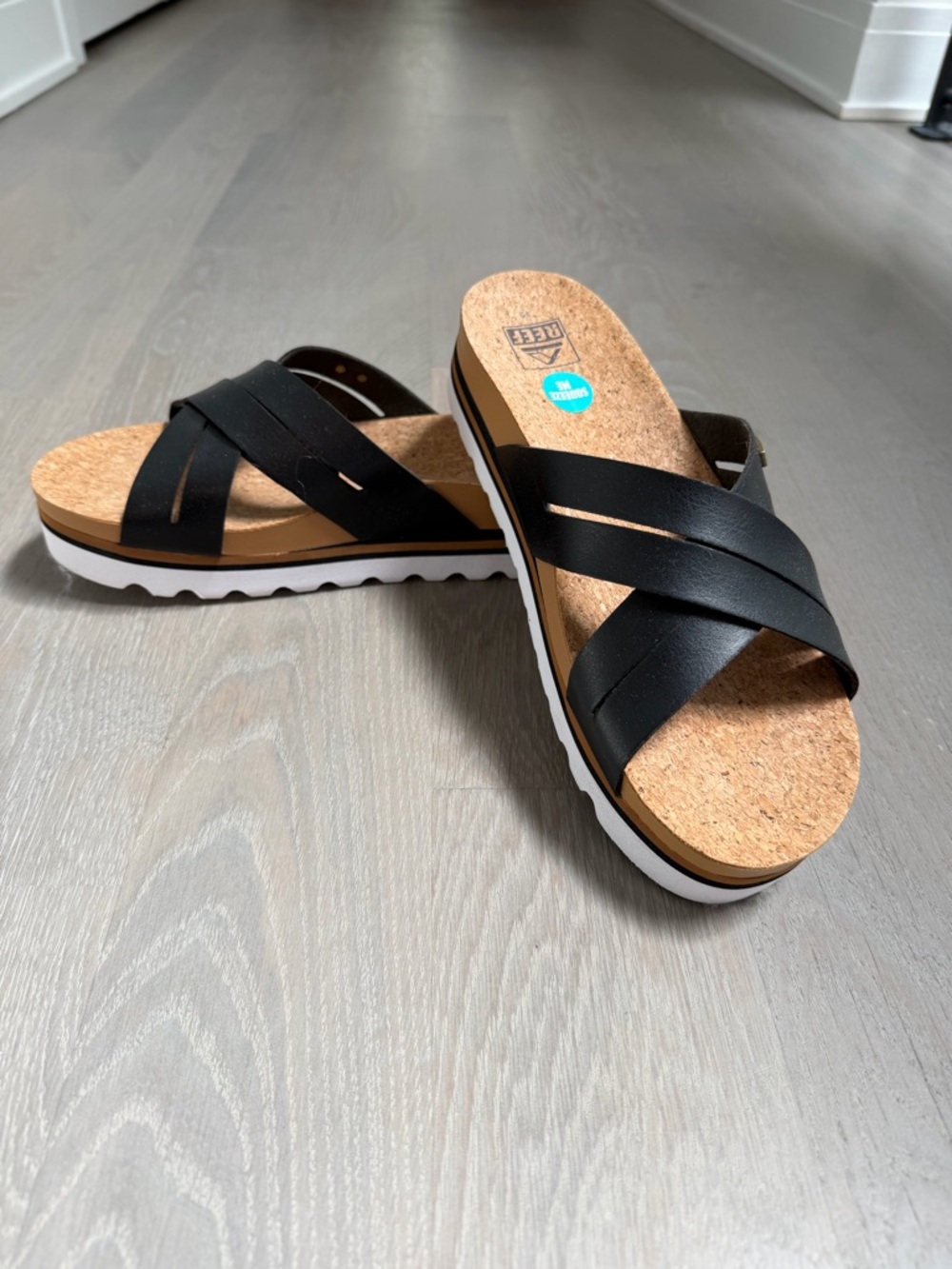 Reef Black Cork-Top Slide Sandals with Crisscross Straps, NWOT, size 10
